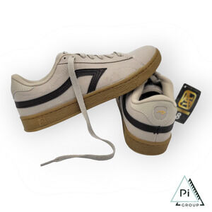 Airspeed 8 Sneakers Casual Shoes Brown Trim New With Tags